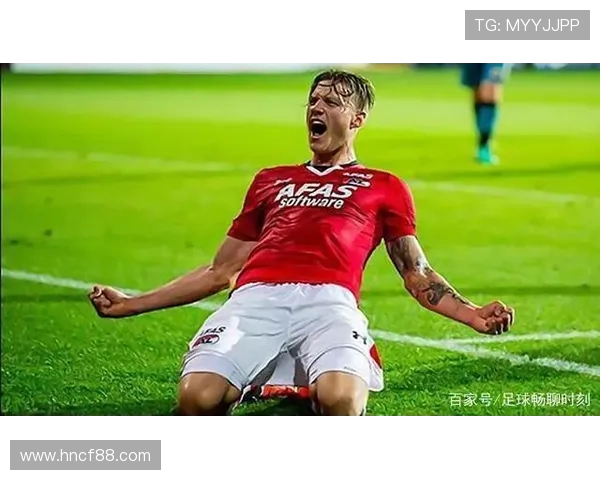 中央陆军与西班牙足球队激战正酣谁能在这场对决中笑到最后