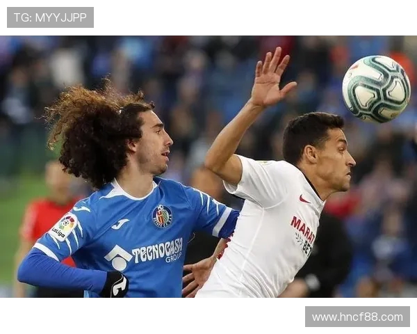 亚特联与银河的对决揭示足球战术的较量与激情碰撞