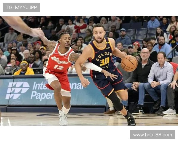 勇士与灰熊精彩对决录像回放分析及赛后精彩瞬间回顾