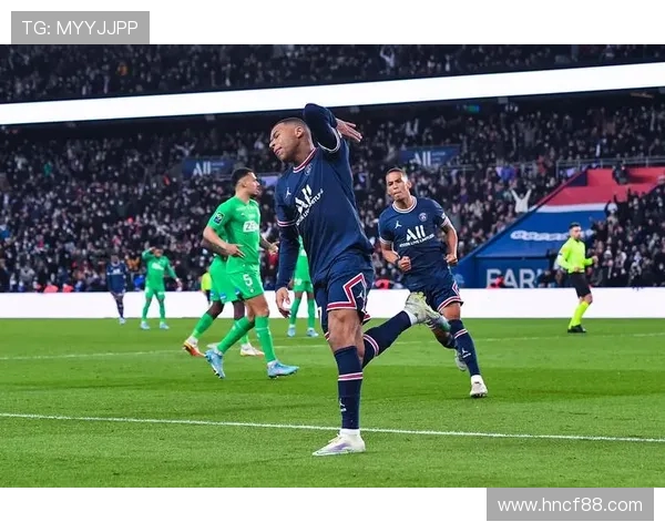 姆巴佩拒绝续约引发巴黎转会风波或将今夏出售至15亿欧元